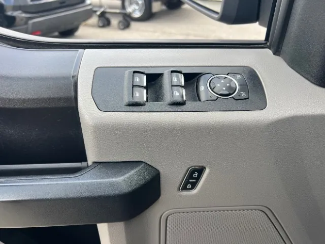 Ford F-150 photo 30