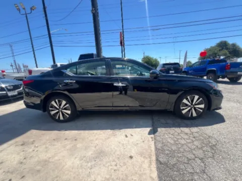 More photos of 2022 Nissan Altima SV FWD at Eurospeed International Corp, TX