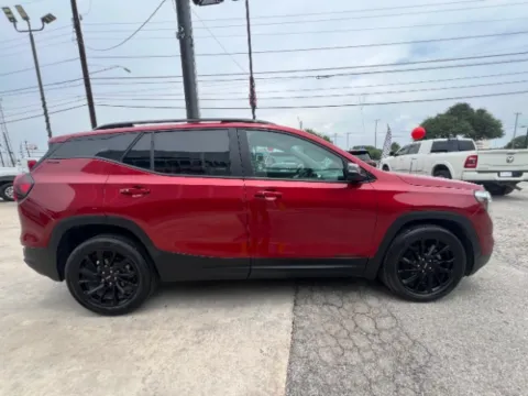 More photos of 2024 GMC Terrain FWD SLE at Eurospeed International Corp, TX