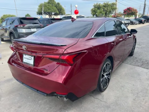 More photos of 2019 Toyota Avalon XSE at Eurospeed International Corp, TX