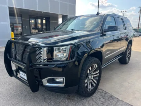 Black 2017 GMC Yukon Denali for sale in San Antonio, TX