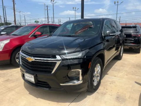 Black 2023 Chevrolet Traverse LS for sale in San Antonio, TX