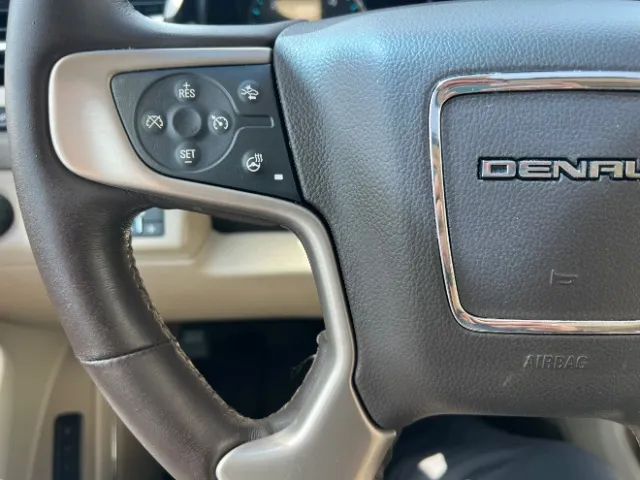 GMC Yukon photo 35