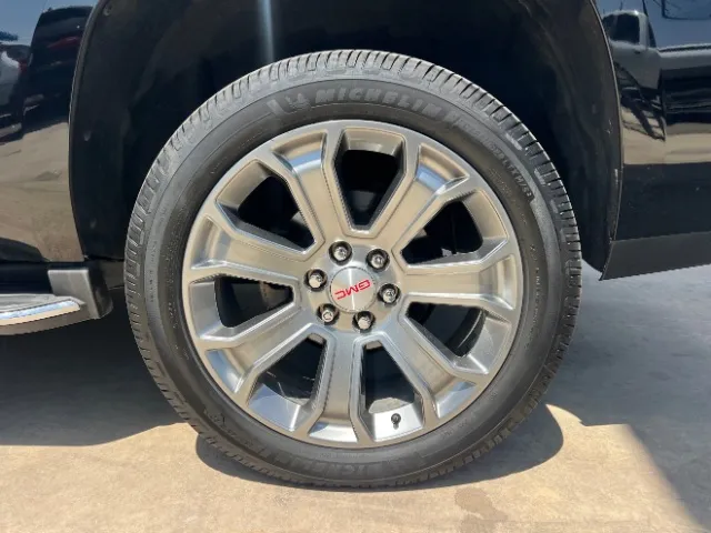 GMC Yukon photo 52