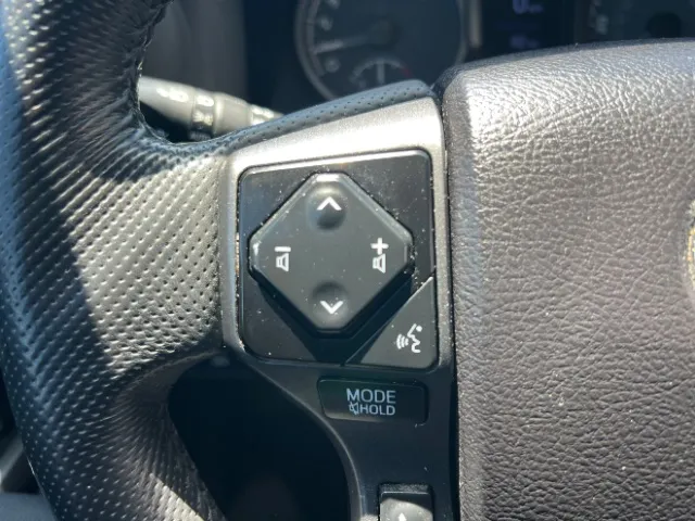 Toyota Tacoma photo 22