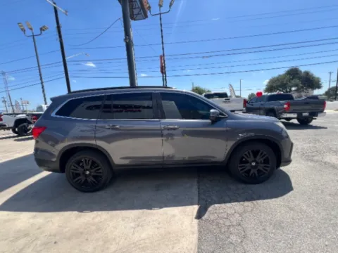 More photos of 2022 Honda Pilot AWD Special Edition at Eurospeed International Corp, TX