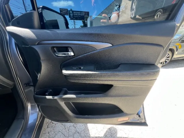 Honda Pilot photo 15