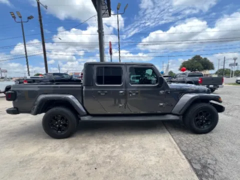 More photos of 2022 Jeep Gladiator Texas Trail 4x4 at Eurospeed International Corp, TX