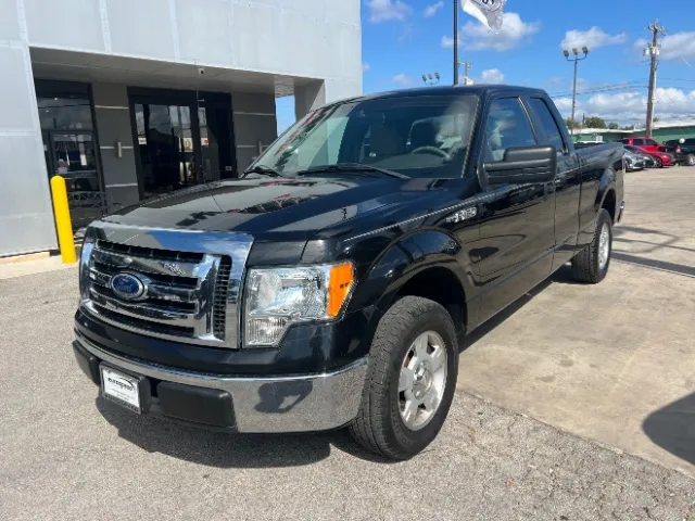 Black 2010 Ford F-150 XLT for sale in San Antonio, TX