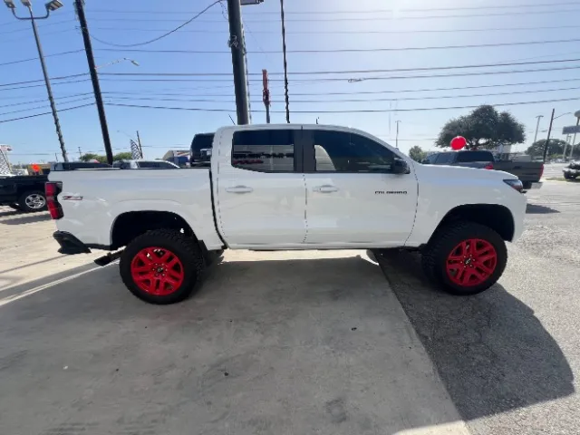 Chevrolet Colorado photo 4