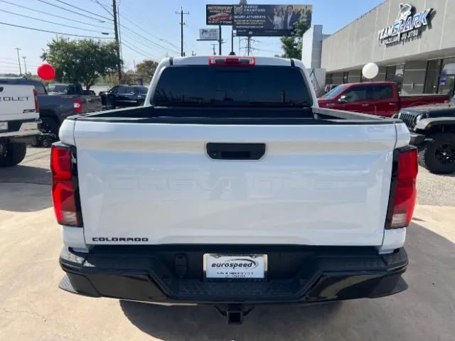 Chevrolet Colorado photo 9