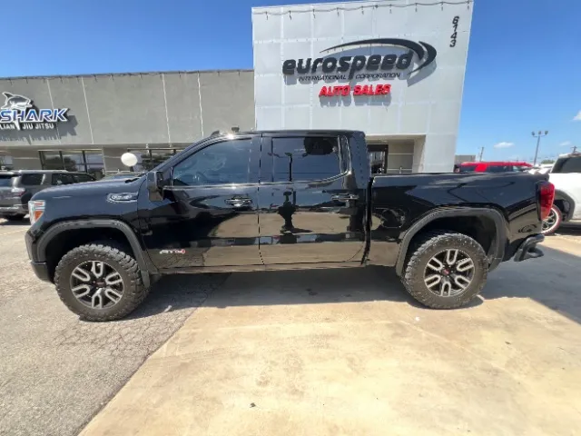 GMC Sierra photo 9
