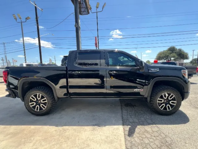 GMC Sierra photo 5