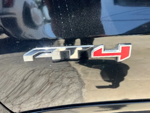 GMC Sierra photo 16
