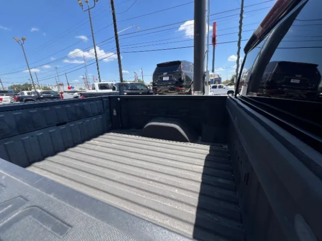 GMC Sierra photo 26