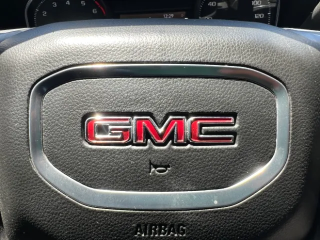 GMC Sierra photo 37