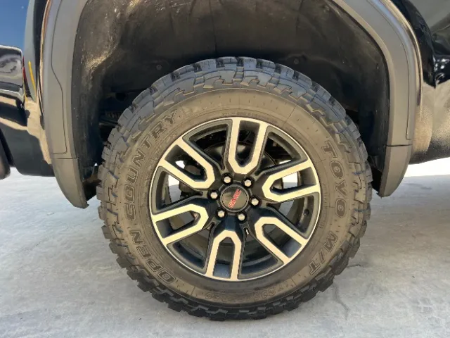 GMC Sierra photo 13