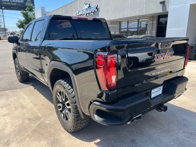 GMC Sierra photo 10