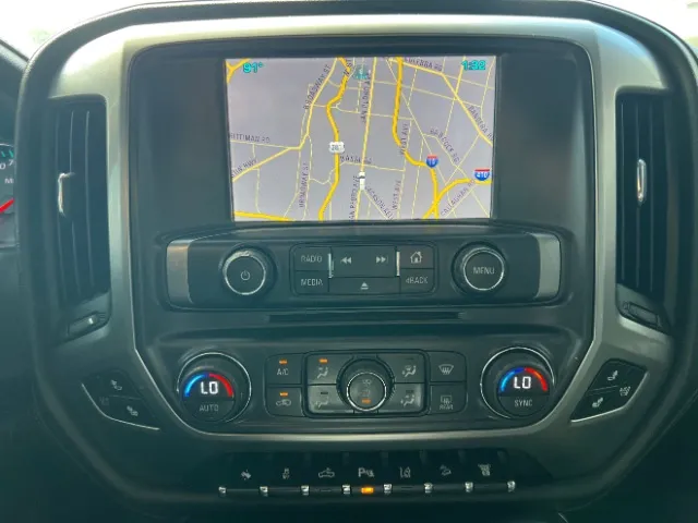 Chevrolet Silverado photo 32