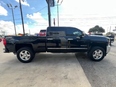 More photos of 2015 Chevrolet Silverado 2500 HD LTZ at Eurospeed International Corp, TX