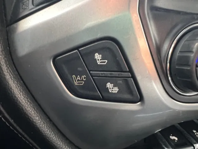 Chevrolet Silverado photo 31