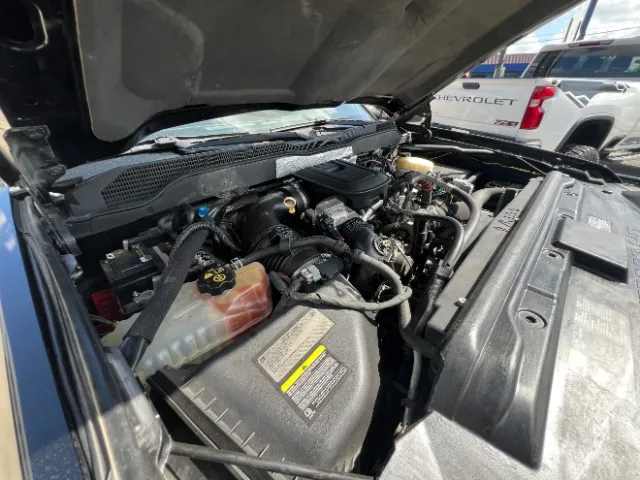 Chevrolet Silverado photo 27