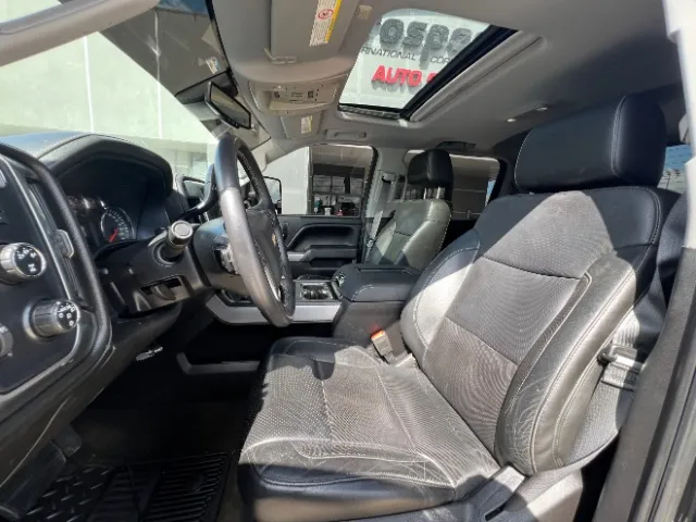 Chevrolet Silverado photo 21