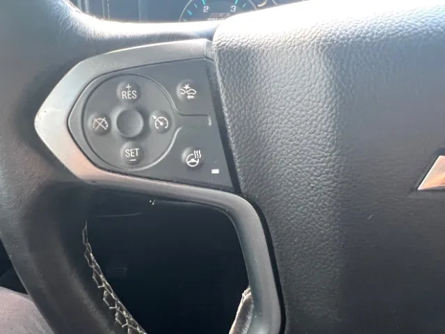 Chevrolet Silverado photo 29