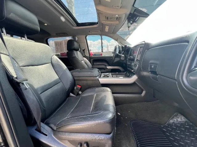 Chevrolet Silverado photo 13