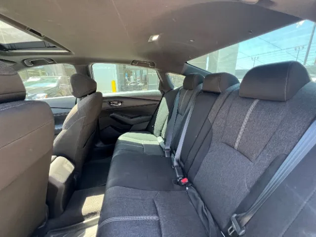 Honda Accord photo 17