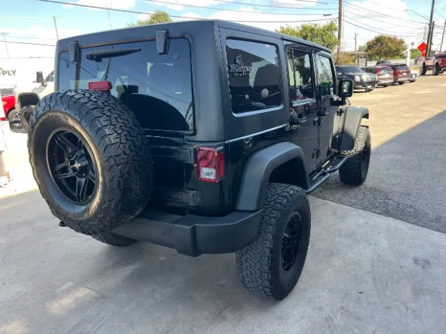 Jeep Wrangler photo 9