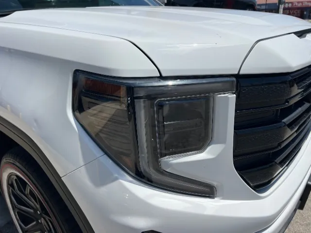 GMC Sierra photo 11