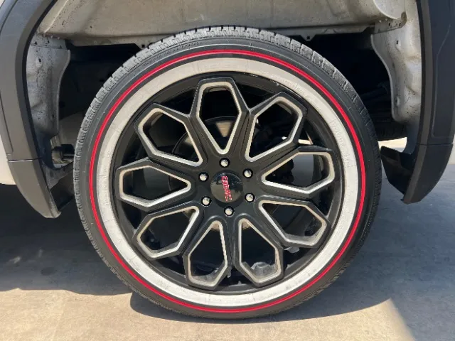 GMC Sierra photo 17