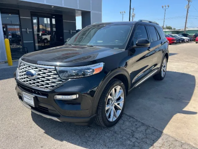 Black 2021 Ford Explorer Platinum for sale in San Antonio, TX