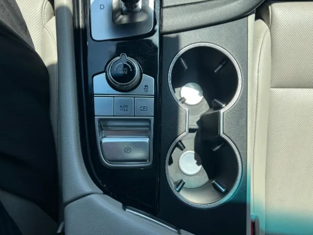 Genesis G70 photo 31