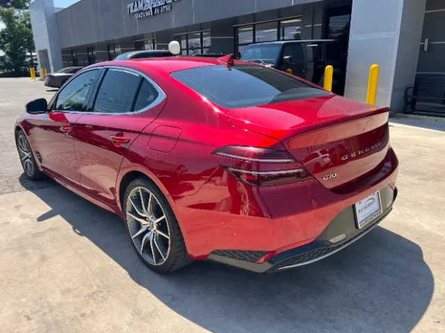 Genesis G70 photo 10