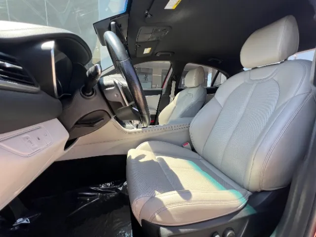 Genesis G70 photo 24