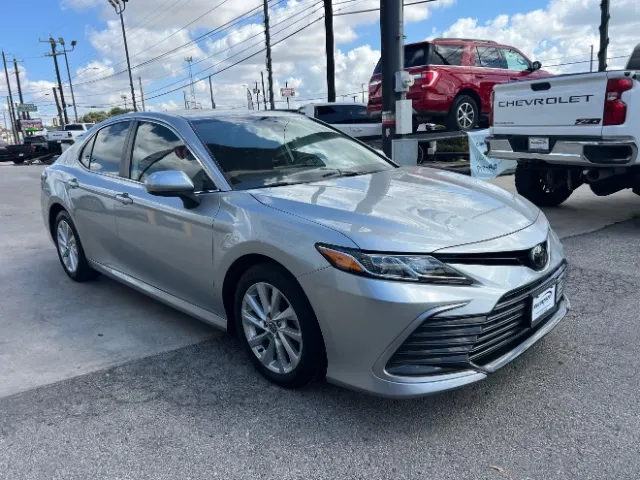 Toyota Camry photo 4