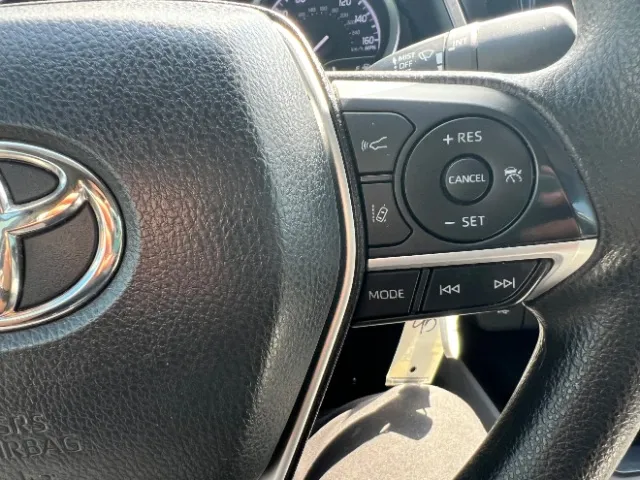 Toyota Camry photo 21