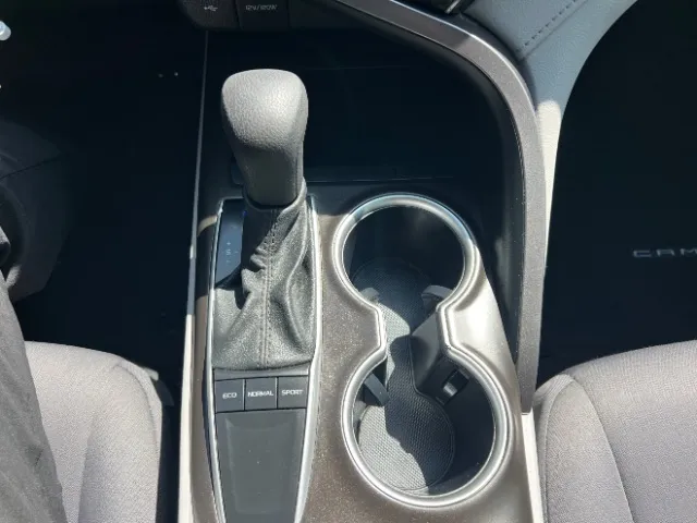 Toyota Camry photo 24