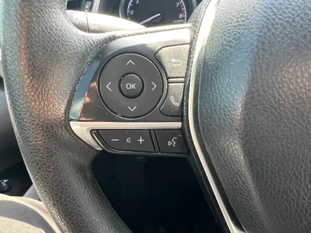 Toyota Camry photo 20