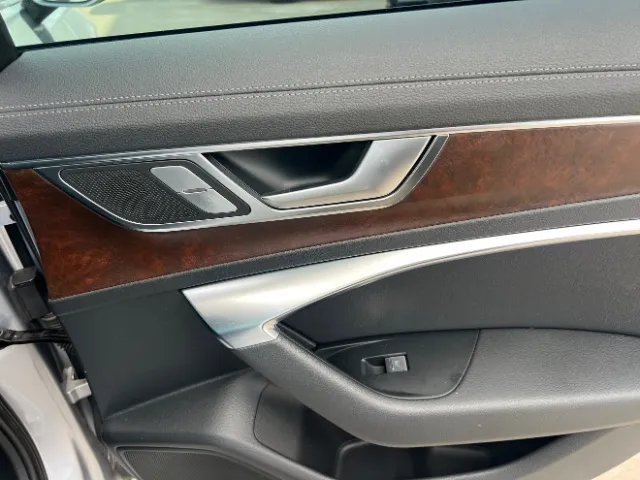 Audi A6 photo 13