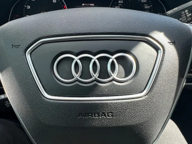 Audi A6 photo 25