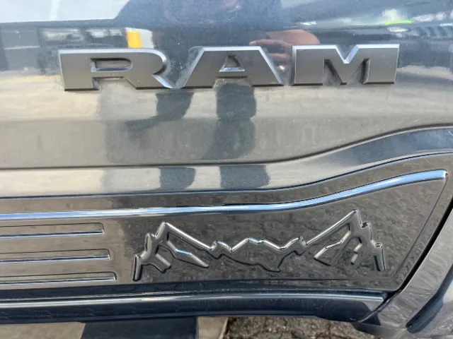 Ram 1500 photo 8