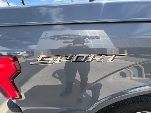 Ford F-150 photo 11