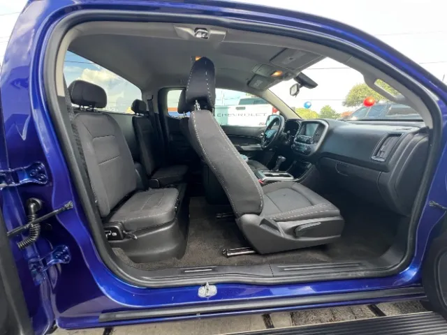 Chevrolet Colorado photo 12
