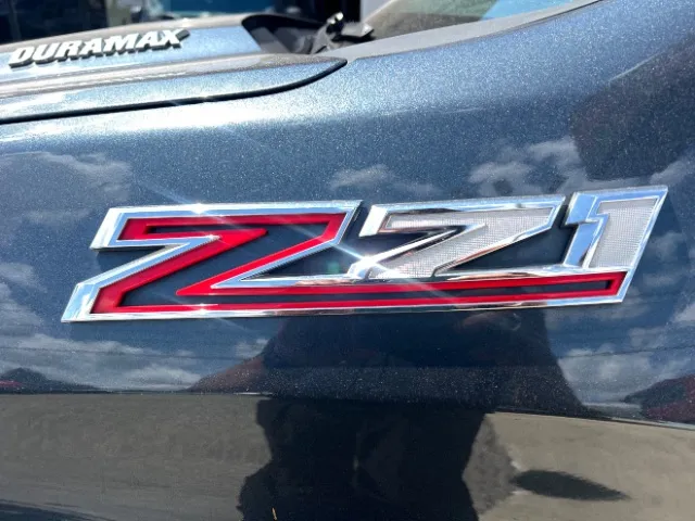 Chevrolet Silverado photo 12