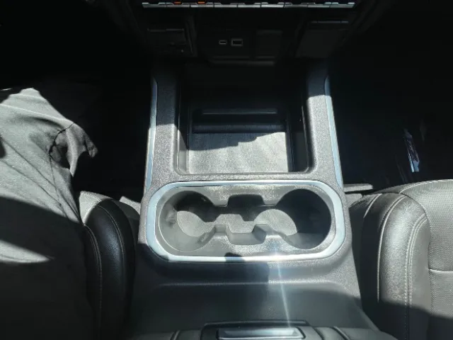 Chevrolet Silverado photo 28