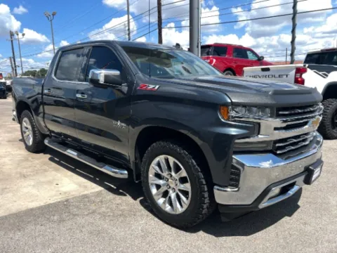 More photos of 2021 Chevrolet Silverado 1500 4WD Crew Cab Short Bed LTZ at Eurospeed International Corp, TX