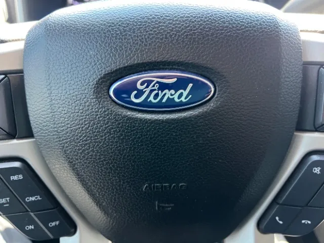 Ford F-250 photo 24